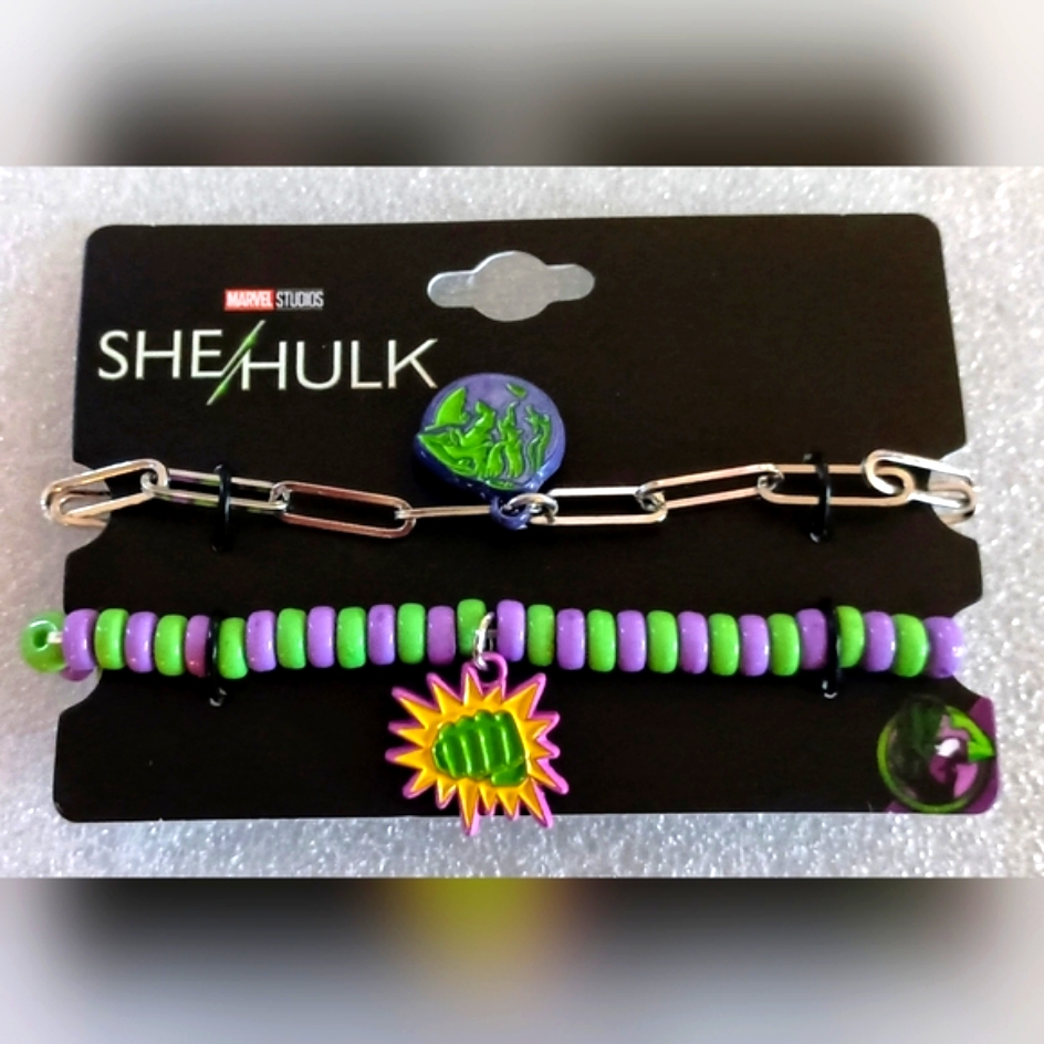 Marvel Studio Comics She-Hulk Charm Set Of 2 Bracelets New Mip 2022